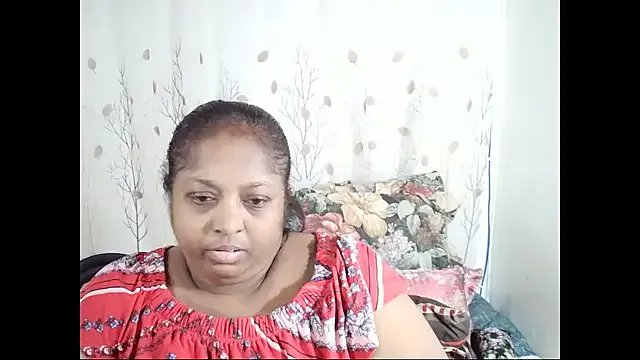 Indiantasha on StripChat