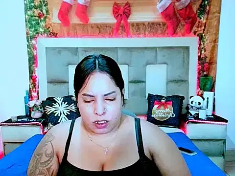 indiantopaz694u on StripChat