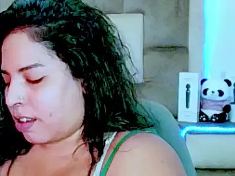 indiantopaz694u on StripChat