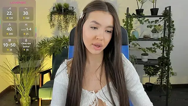 IndigoFae on StripChat