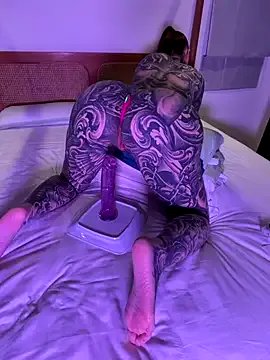 Inked_lorena on StripChat