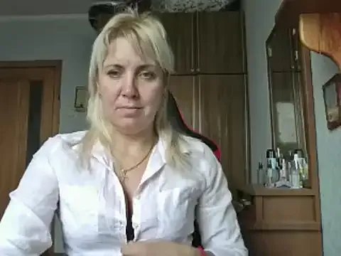 IrinaB1 on StripChat