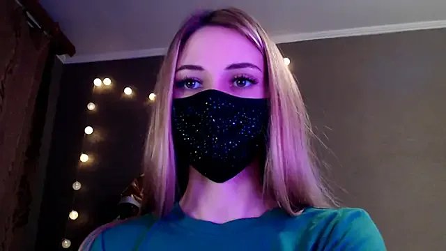 Iris_lave on StripChat