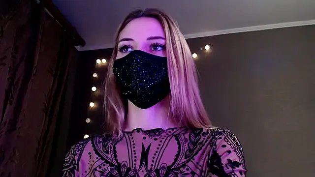 Iris_lave on StripChat