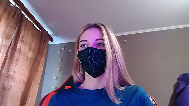 Iris_lave on StripChat