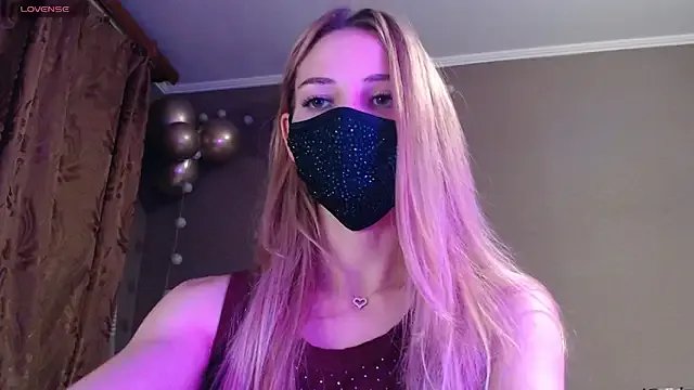 Iris_lave on StripChat