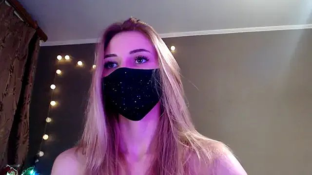 Iris_lave on StripChat