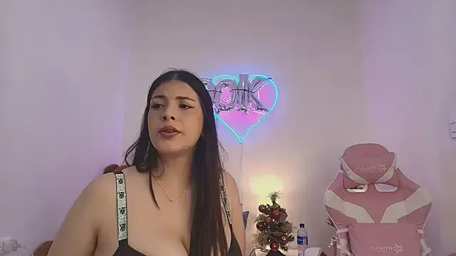 IsabelCortes on StripChat