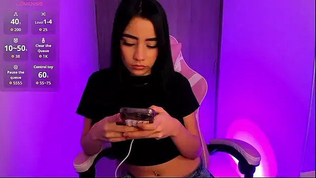 ISABELFORYOU1 on StripChat