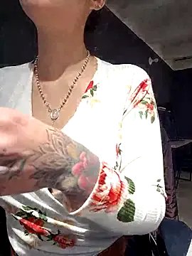 Isabella_Varella on StripChat