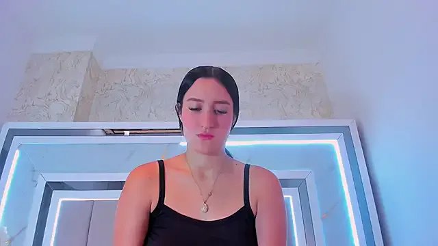 IsaBlue on StripChat