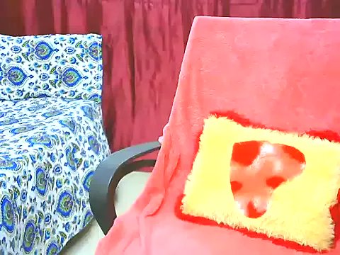 ishmita99 on StripChat