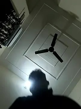 ITZ_GURU on StripChat