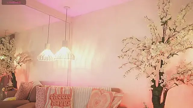 JadeSummerr on StripChat