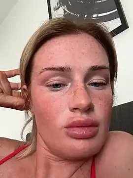 jadey19x — Flash my boobs