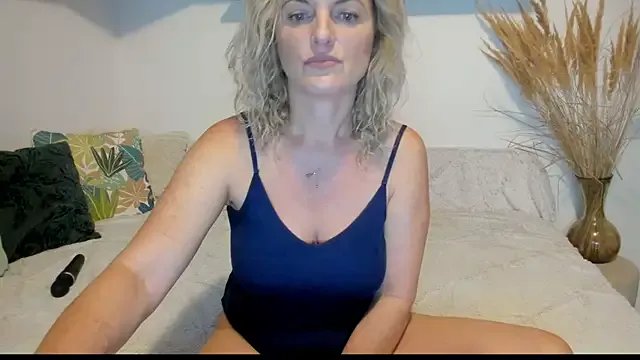 Jadore_able on StripChat