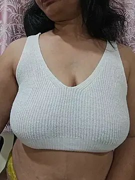 Jassi_Does on StripChat