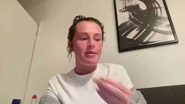 Jaydeejords — Tease pussy through panties 