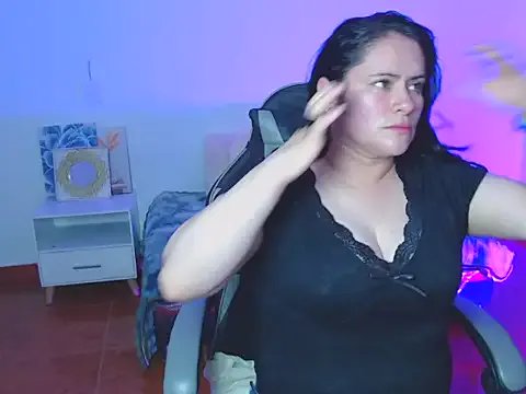 jenny__666 on StripChat