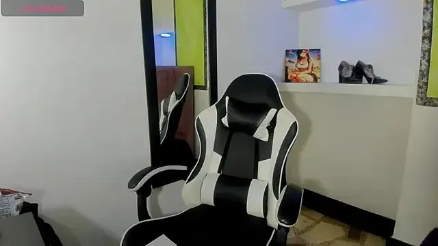 jinx_candy on StripChat