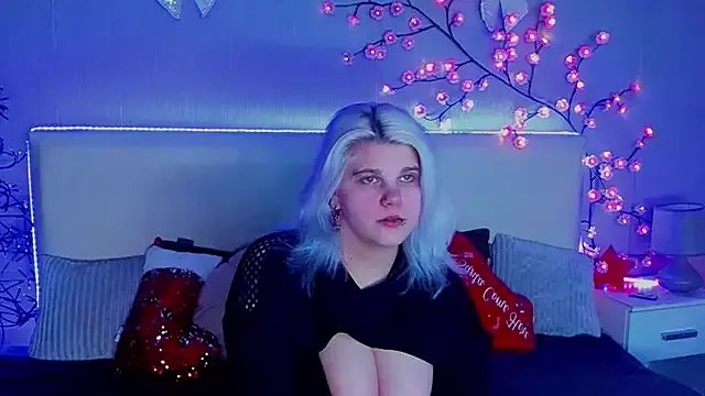 JoannLowe on StripChat