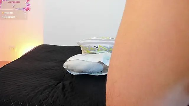 jonathanjoestar_ on StripChat