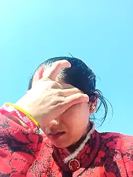 Jooli_xx on StripChat