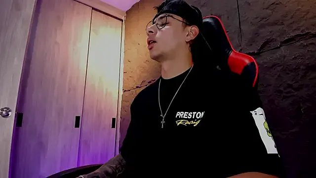 joseph_boy on StripChat