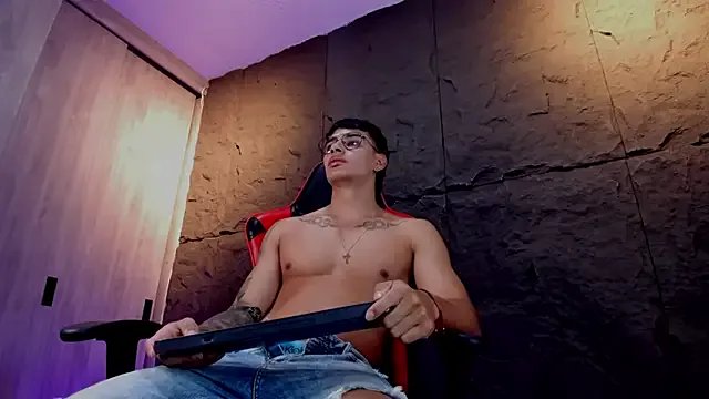 joseph_boy on StripChat