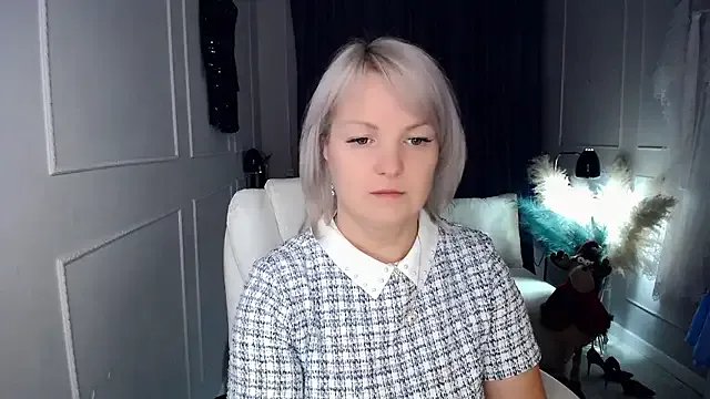 Juarnea on StripChat