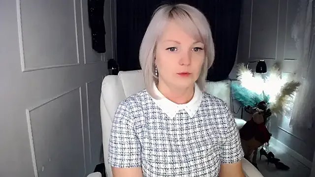 Juarnea on StripChat