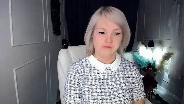 Juarnea on StripChat