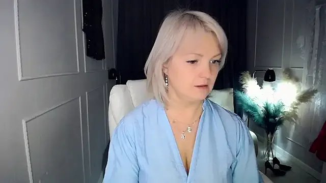 Juarnea on StripChat