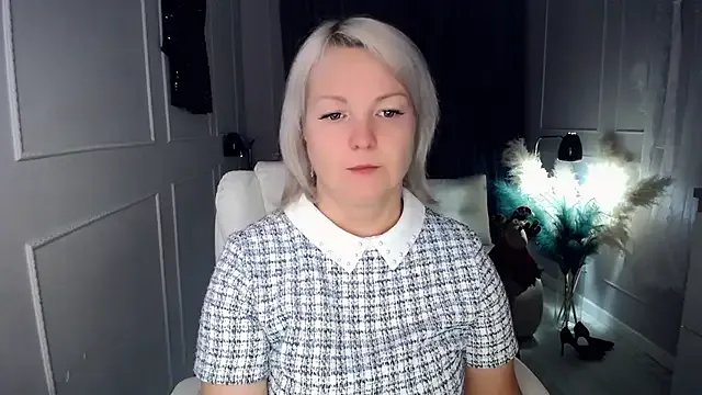 Juarnea on StripChat