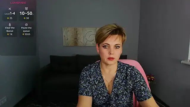 Julia_Wilsone on StripChat