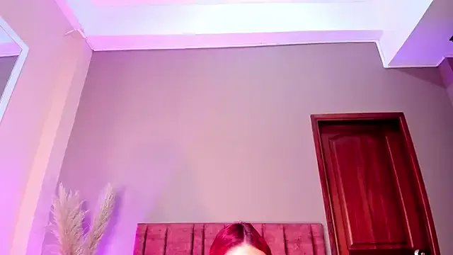 JupiteFox on StripChat