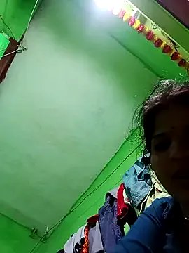 Karishma_cute on StripChat