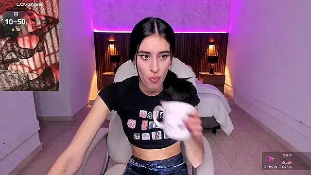 karlaa_james on StripChat