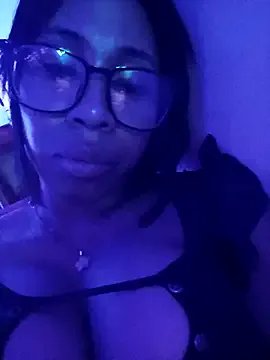 KarlieMoore on StripChat