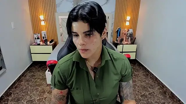 KAROLLJONES1 on StripChat