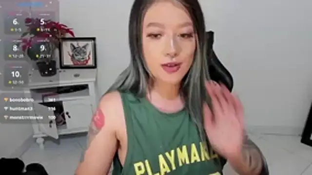 kat_apple on StripChat