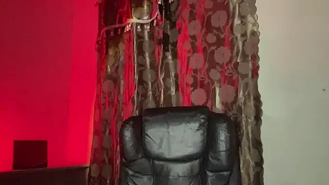 kat_mire on StripChat