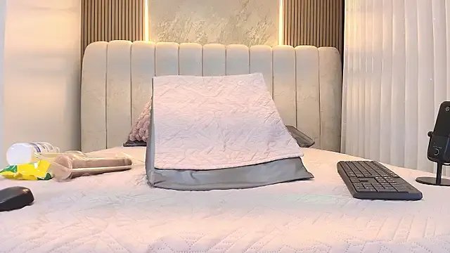 kata_hazel on StripChat