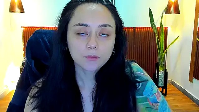 KatherineBond on StripChat