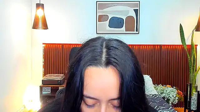 KatherineBond on StripChat