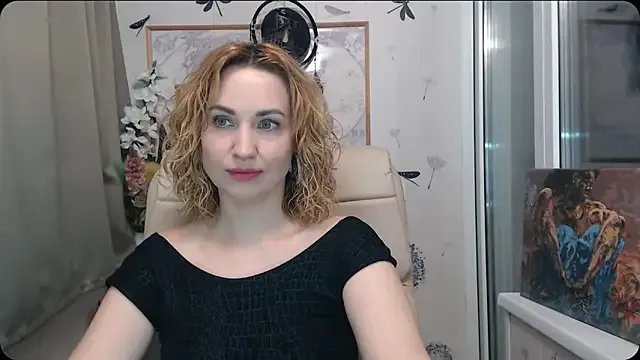 KatrinAlluring on StripChat