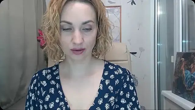 KatrinAlluring on StripChat