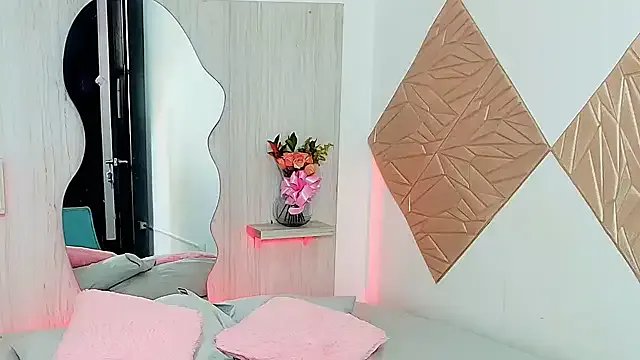 KATY_LOWERY on StripChat