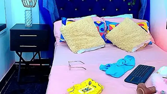 KATY_LOWERY on StripChat