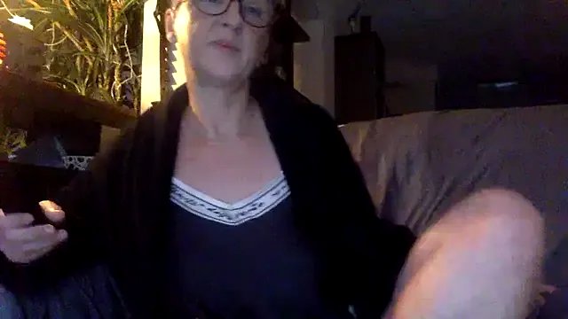 Kbimpakt on StripChat